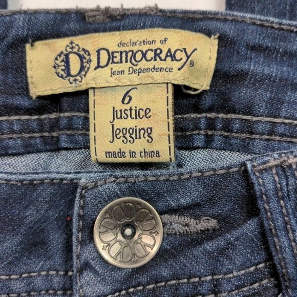 Democracy Women's Justice Jeggings Size 6 Dark Wash Denim Casual Work - Picture 5 of 7